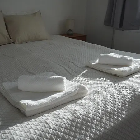 Near Santa Village With Terrace And Free Parking דירה רובניימי